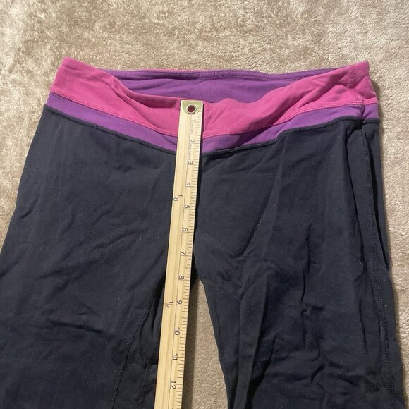 Lululemon Leggings Womens Sz 8 M Black Athletic Yoga Capri Stretch Cropped Pink - Picture 4 of 6